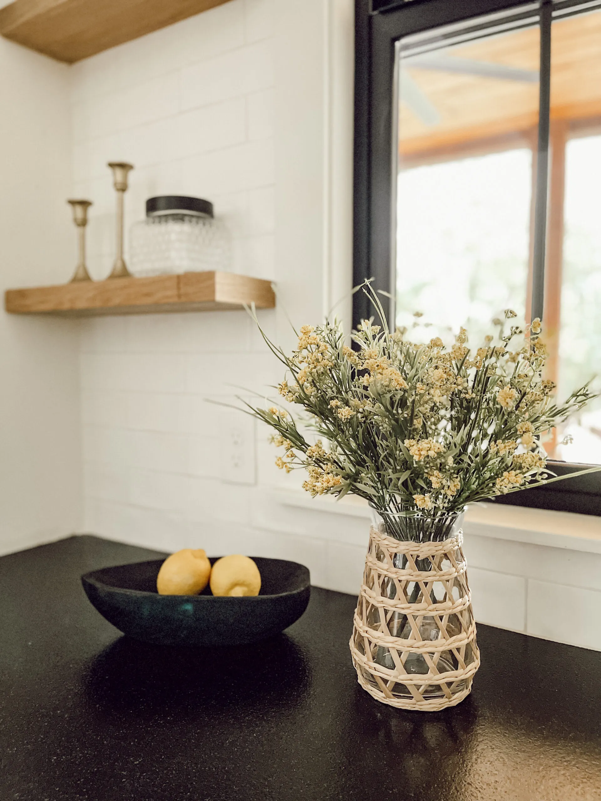 11997 summer kitchen decor herbs