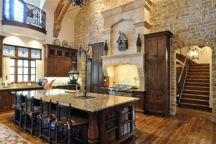 /img/12008-tuscan-kitchen-pinterest.webp