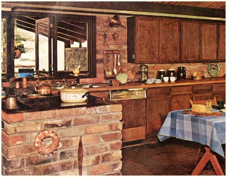 12047 1964 kitchen overview