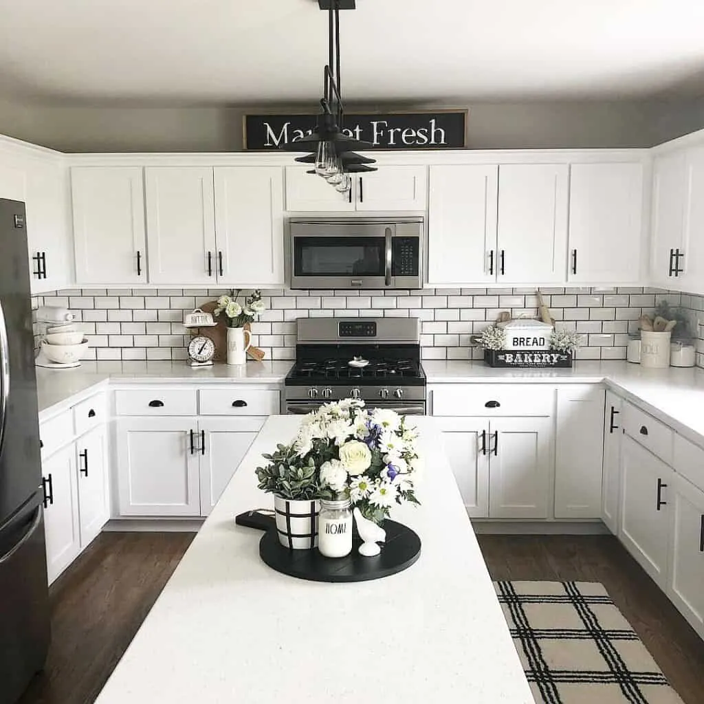 12050 farmhouse kitchen inspiration 1