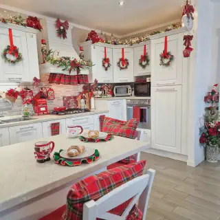 /img/12074-diy-christmas-kitchen.webp