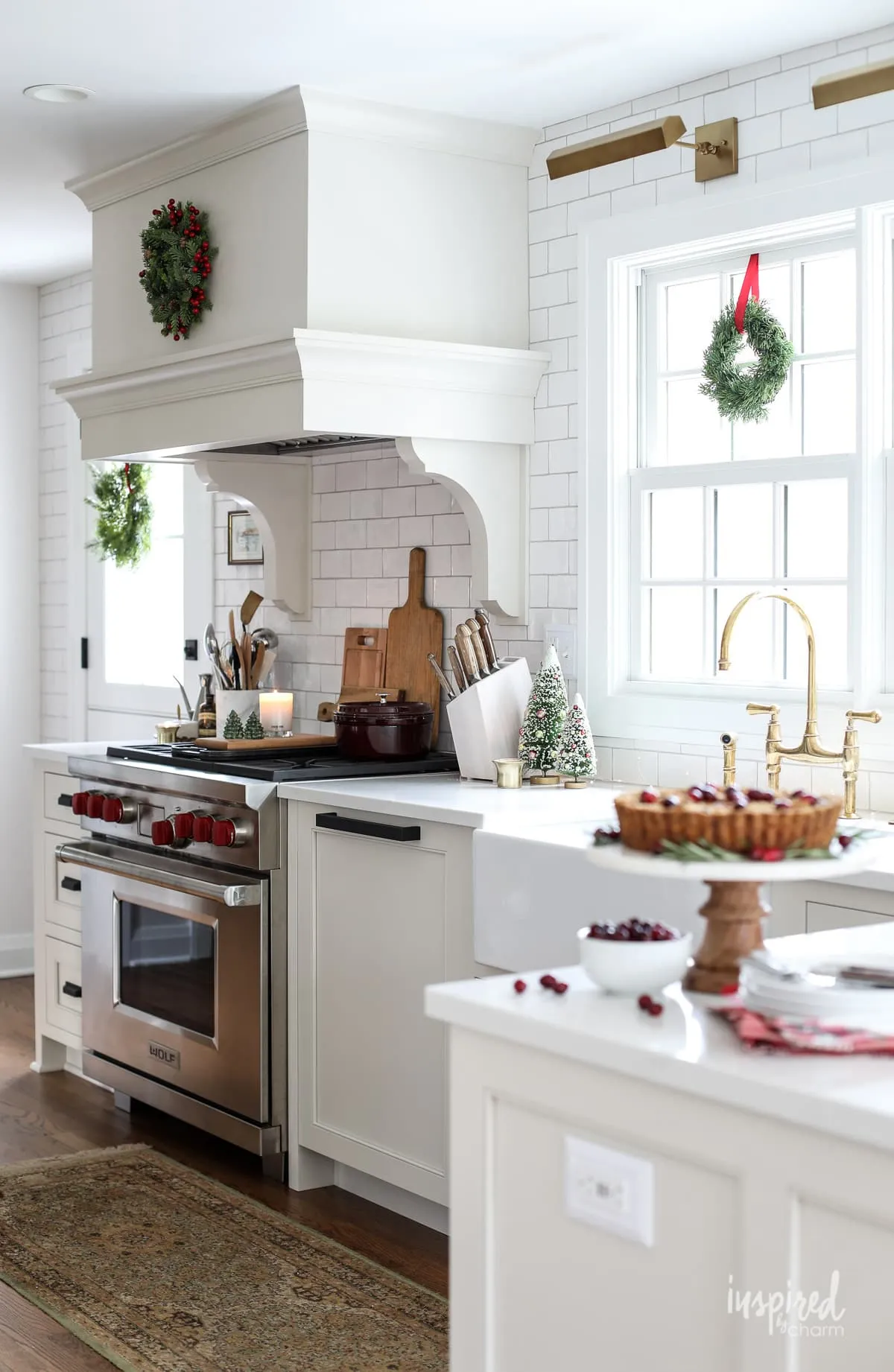 12100 christmas countertop decor