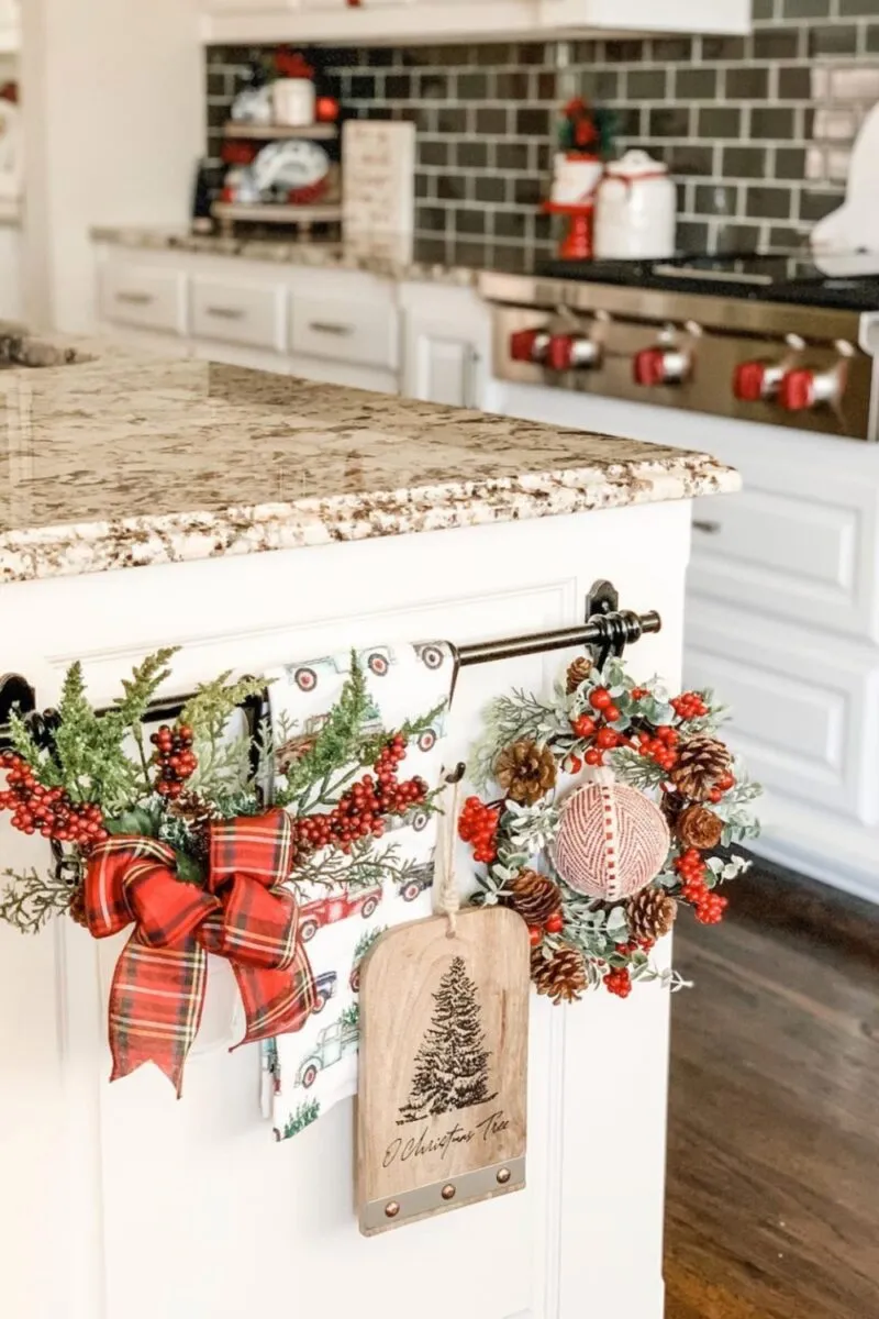 12100 xmas color palette