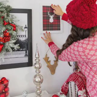 /img/12106-christmas-table-setting.webp