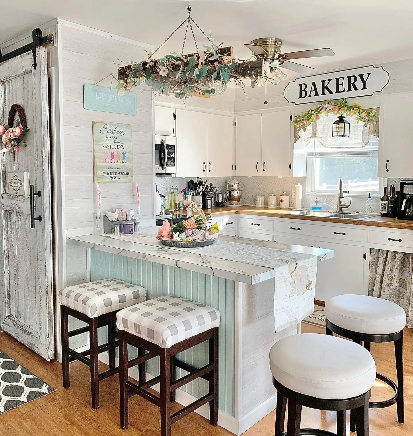 12128 easter kitchen eggs