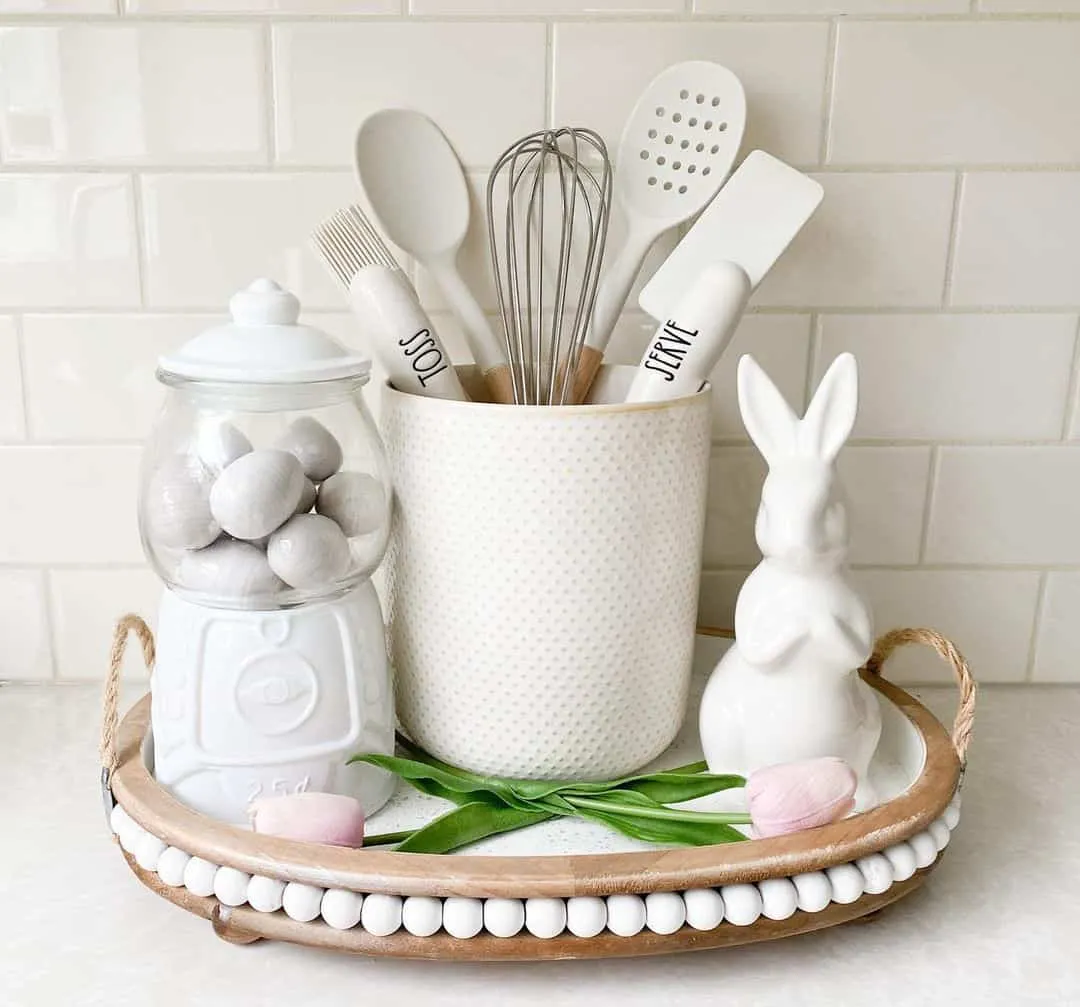 /img/12128-easter-kitchen-table.webp