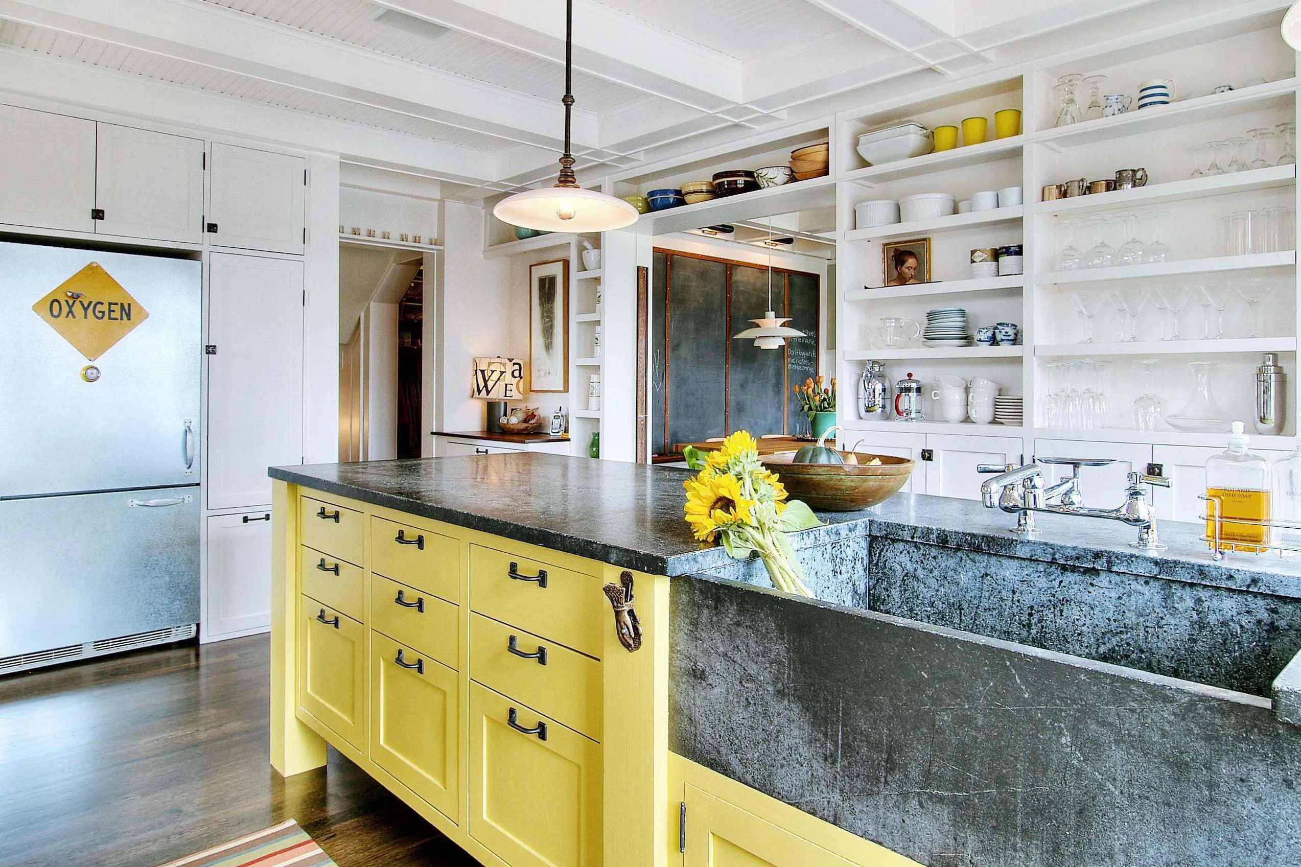 12130 rustic kitchen