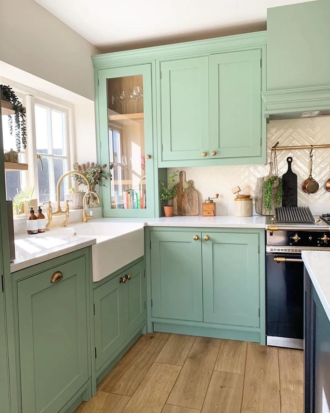 12135 light green kitchen modern
