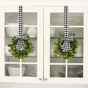 /img/12142-christmas-kitchen-decor-color-scheme.webp