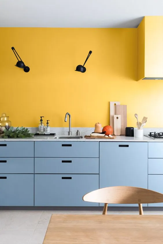 12162 brown and yellow wall paint
