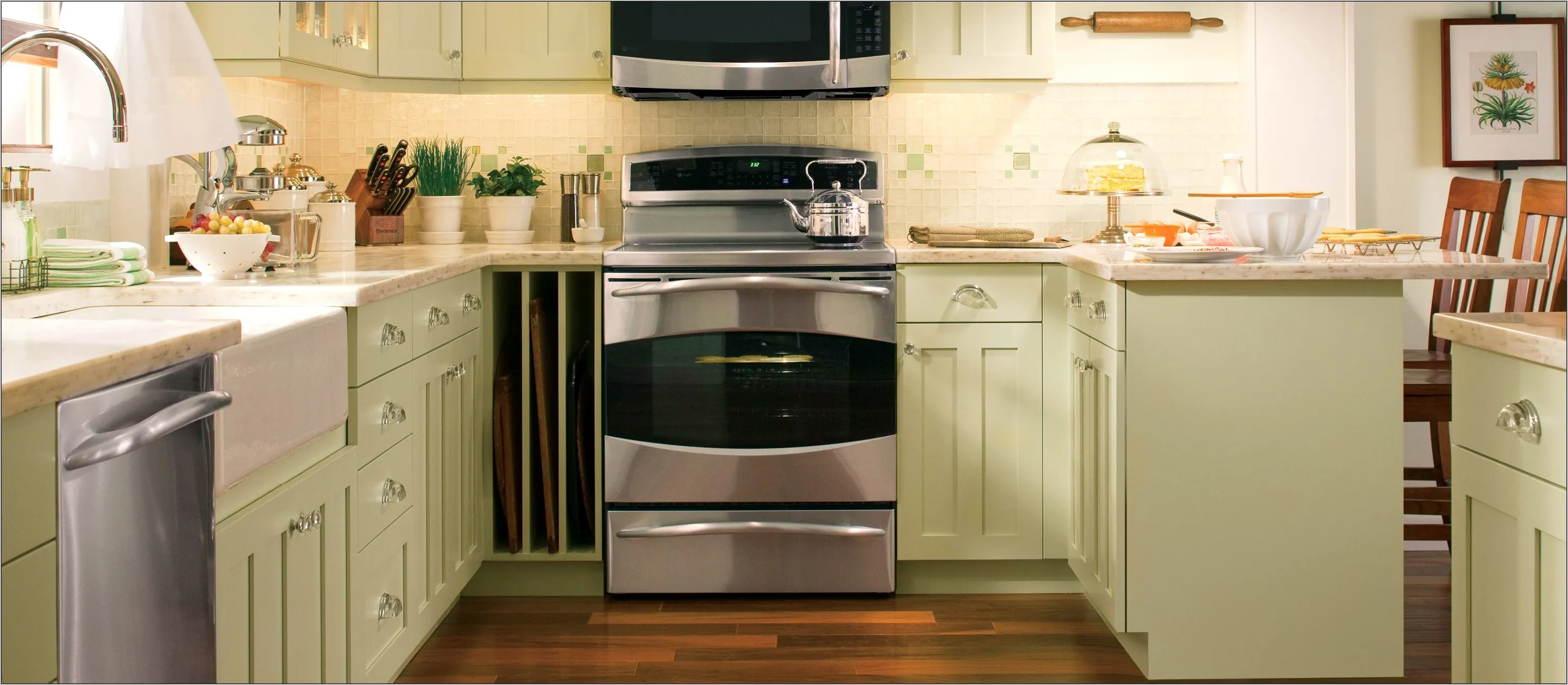 12176 green country kitchen inspiration
