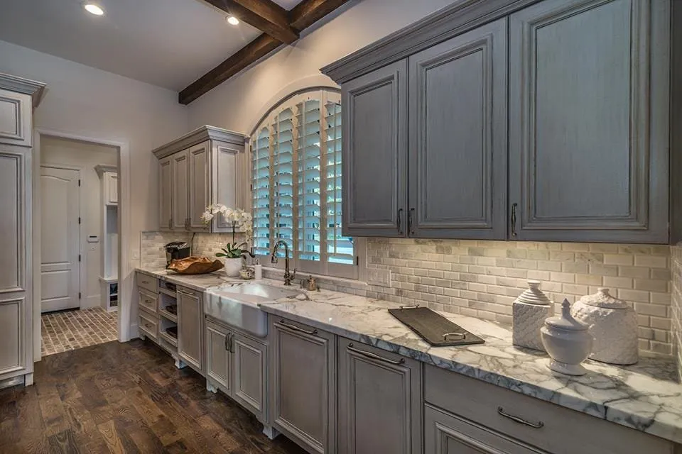 12192 red kitchen inspiration