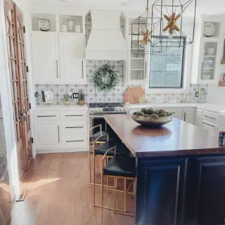 /img/12199-farmhouse-kitchen-textiles.webp