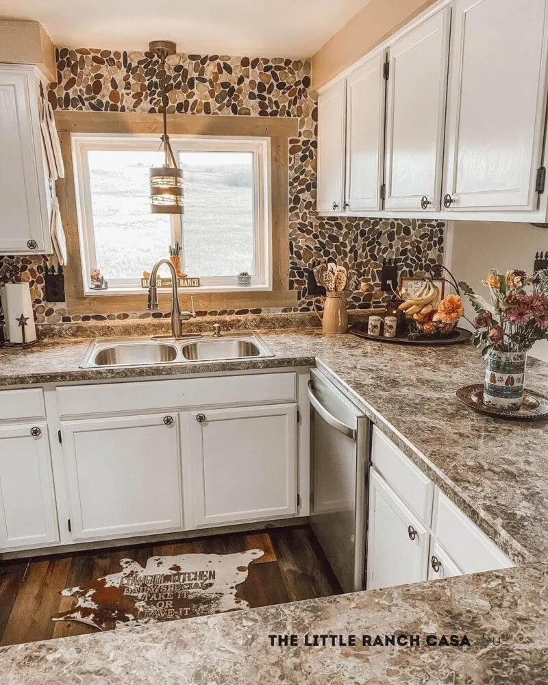 12206 western kitchen overview