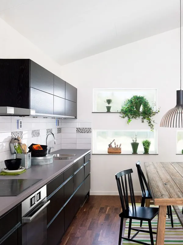 /img/12208-durable-countertops-kitchen.webp
