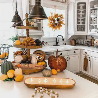 /img/12213-rustic-fall-kitchen-decor-7.webp
