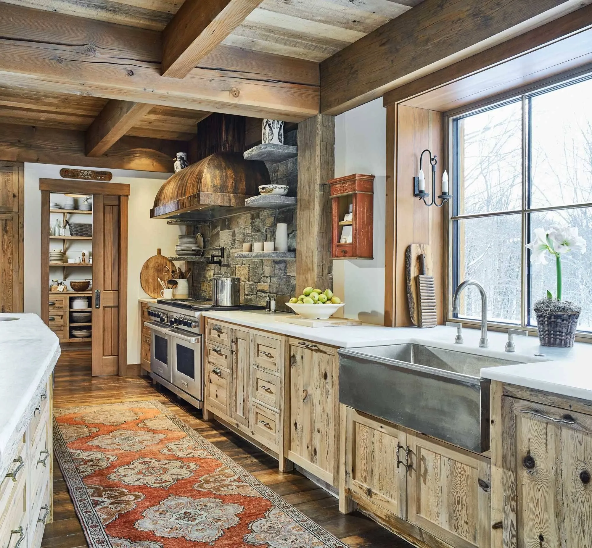 /img/12277-western-kitchen-brown-cabinets-7.webp