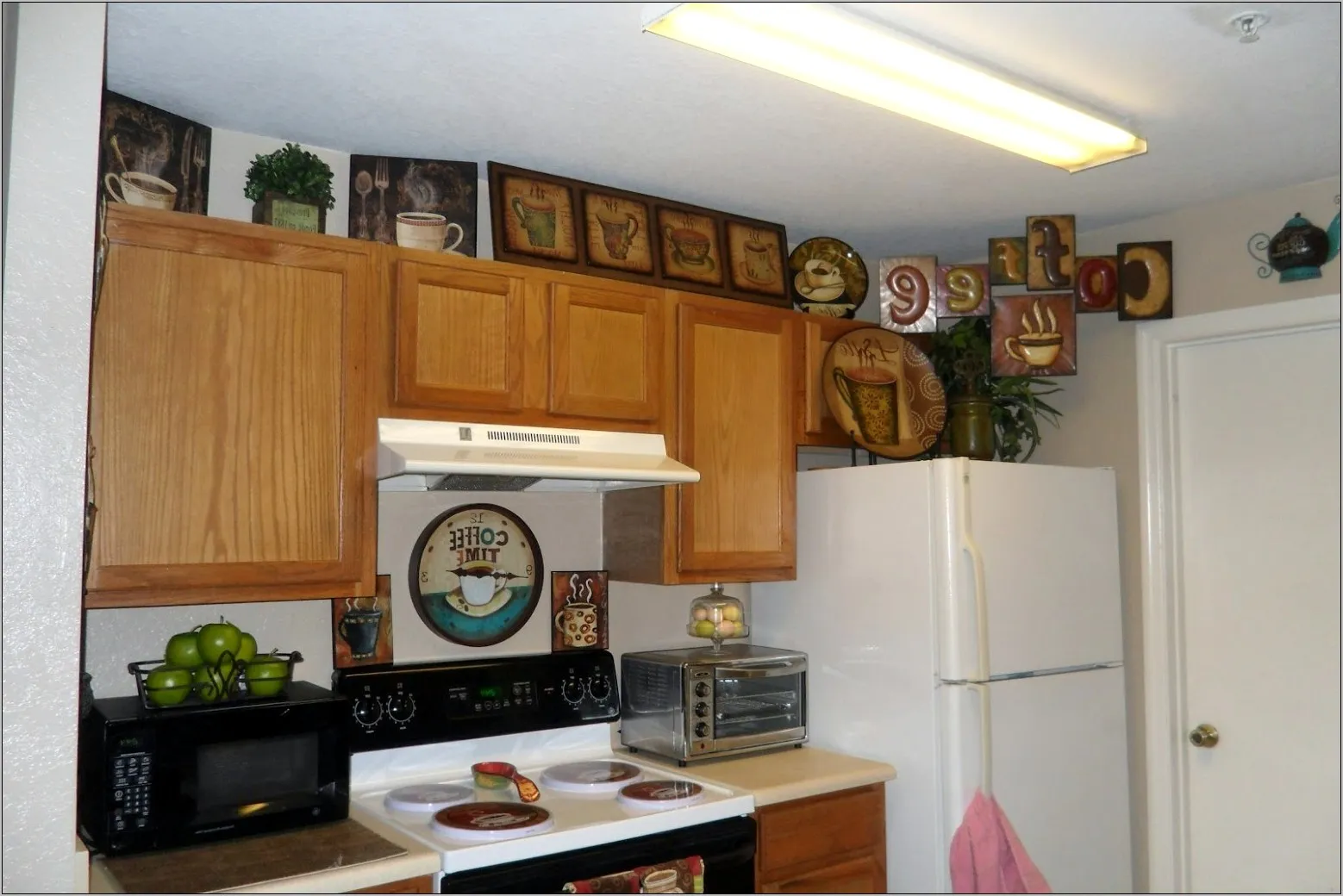 12281 open shelving