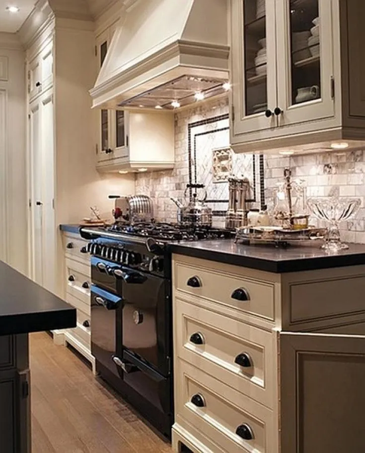 12284 black appliances kitchen 6