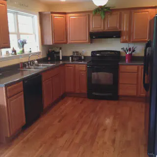 /img/12284-black-appliances-kitchen-7.webp